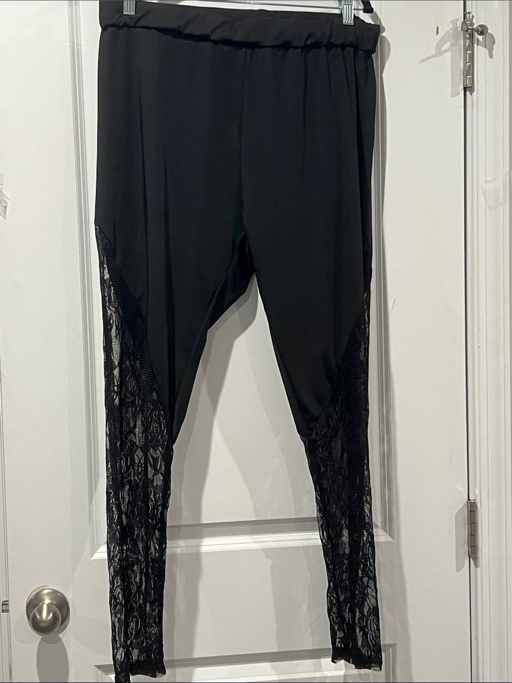 Women's Black Lace-Inset Leggings